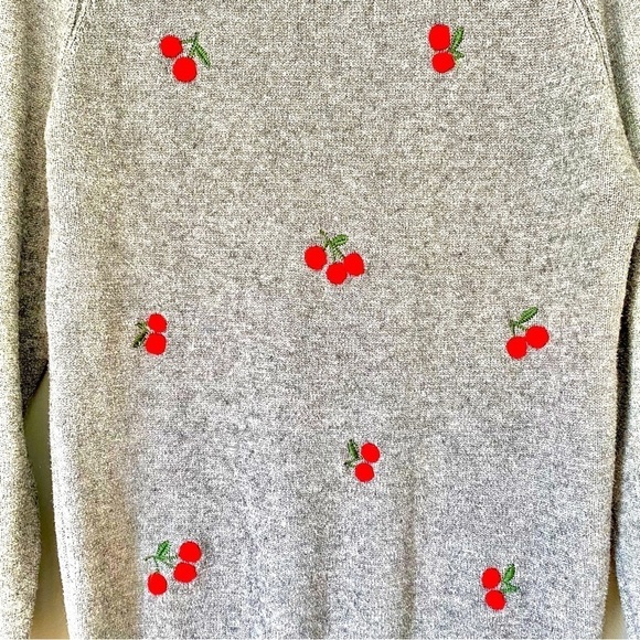 Gray Retro Cherry Pattern Sweater - Picture 3 of 7